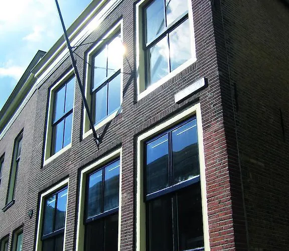 Couette-café De Hiernaast Gouda